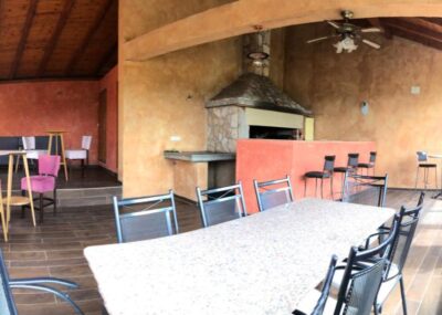 Luxury villa with private pool and jacuzzi - Hit Booker